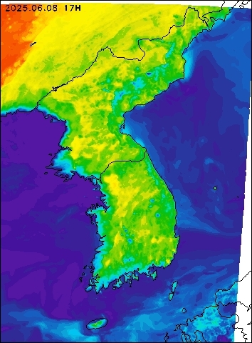 2025-06-08 17 : 00