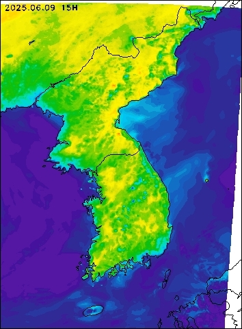 2025-06-09 15 : 00