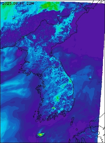 2025-06-16 22 : 00