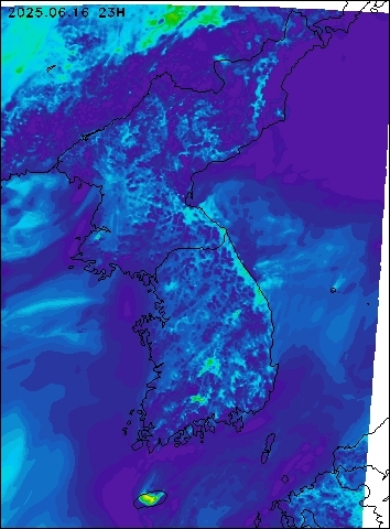 2025-06-16 23 : 00