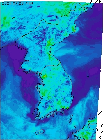 2025-07-23 19 : 00