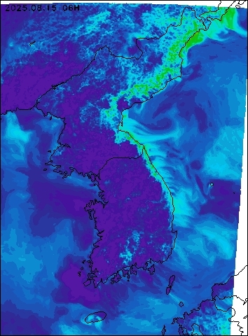 2025-08-15 06 : 00