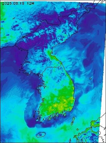 2025-08-18 12 : 00