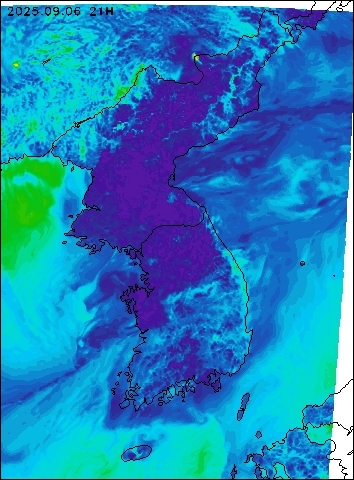 2025-09-06 21 : 00