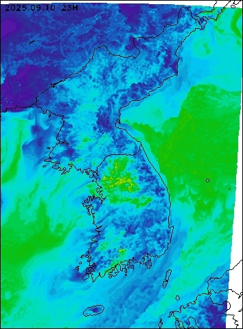 2025-09-10 23 : 00