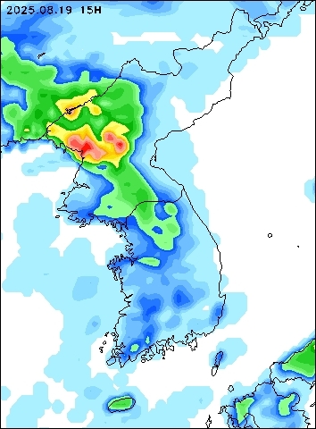 2025-08-19 15 : 00
