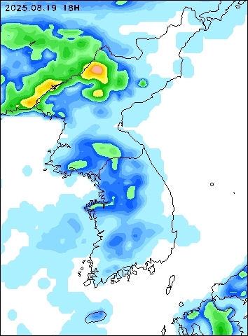 2025-08-19 18 : 00