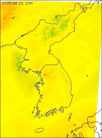 2025-06-23 23 : 00