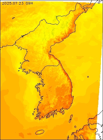 2025-07-23 09 : 00