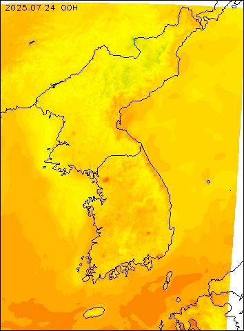 2025-07-24 00 : 00
