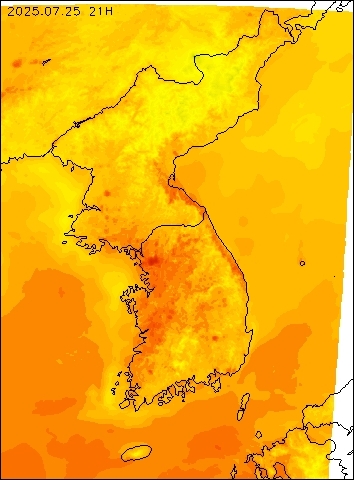 2025-07-25 21 : 00