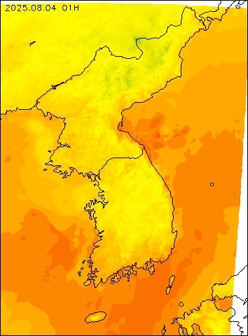 2025-08-04 01 : 00