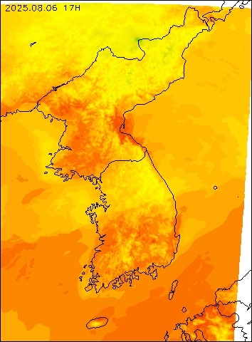 2025-08-06 17 : 00