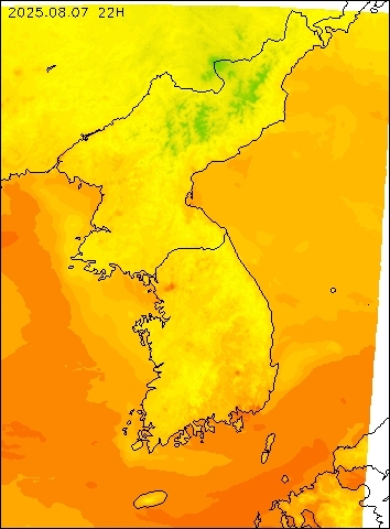 2025-08-07 22 : 00