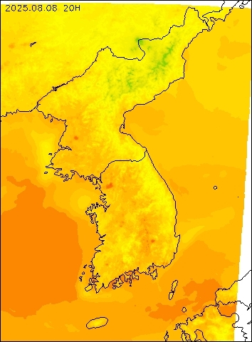2025-08-08 20 : 00