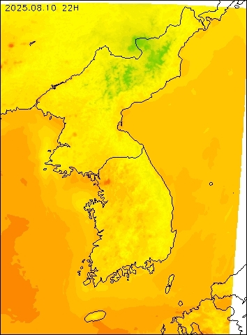 2025-08-10 22 : 00