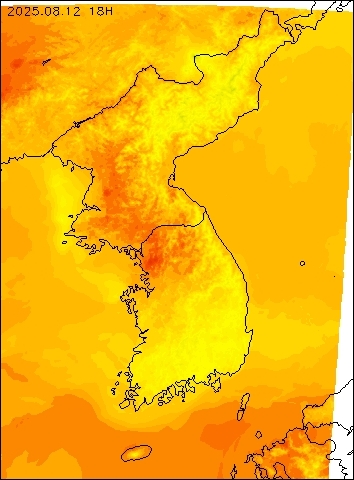 2025-08-12 18 : 00