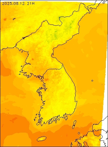 2025-08-12 21 : 00