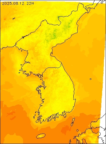 2025-08-12 22 : 00