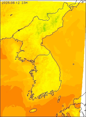 2025-08-12 23 : 00