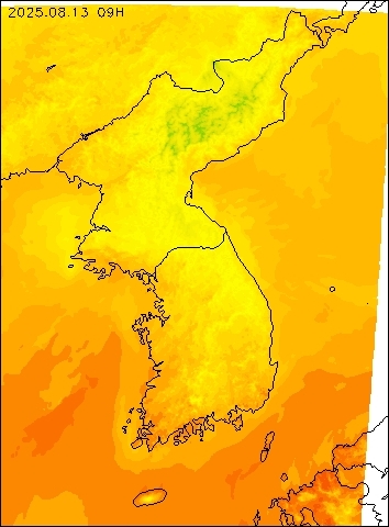 2025-08-13 09 : 00