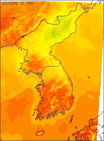 2025-08-13 15 : 00