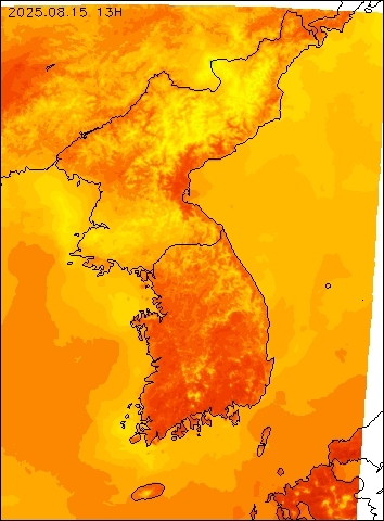 2025-08-15 13 : 00