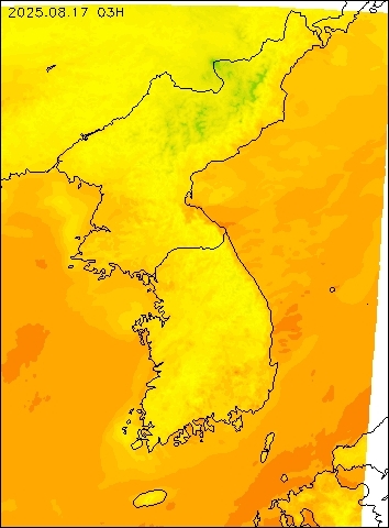 2025-08-17 03 : 00