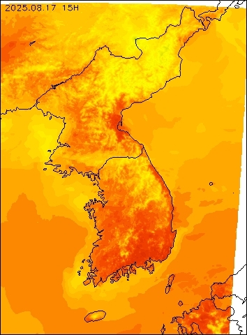 2025-08-17 15 : 00