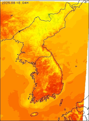 2025-08-18 04 : 00