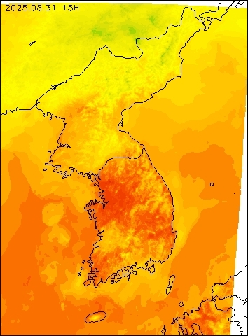 2025-08-31 15 : 00