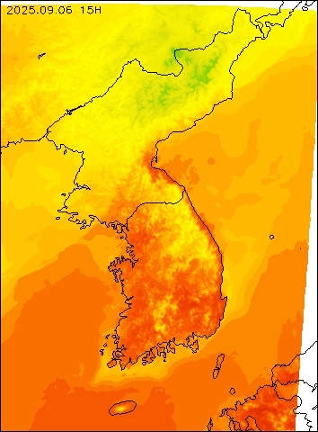 2025-09-06 15 : 00