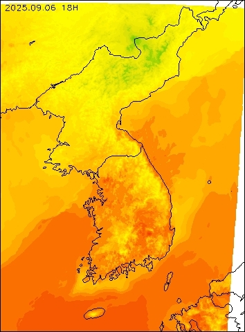 2025-09-06 18 : 00
