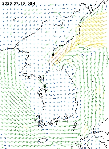 2025-07-15 09 : 00