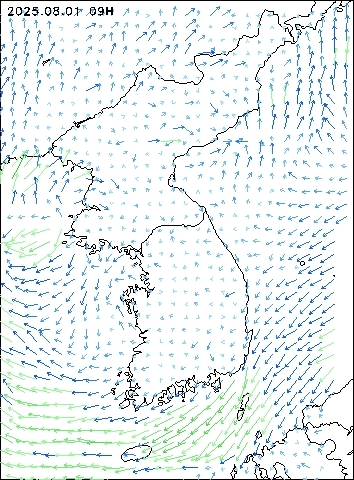 2025-08-01 09 : 00