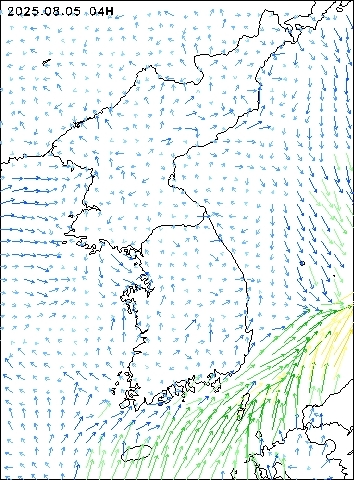 2025-08-05 04 : 00