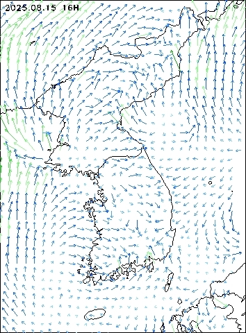 2025-08-15 16 : 00