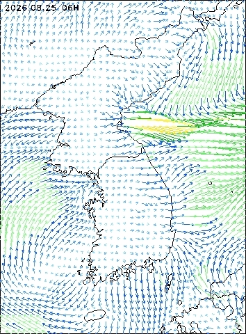 2026-08-25 06 : 00