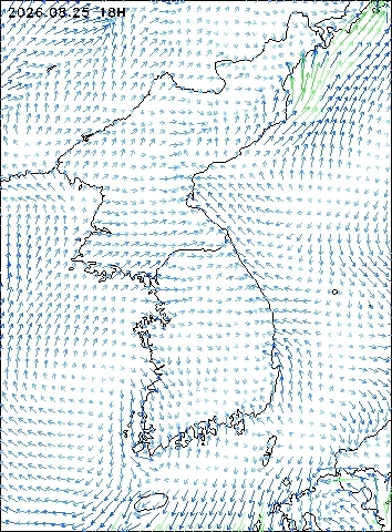 2026-08-25 18 : 00